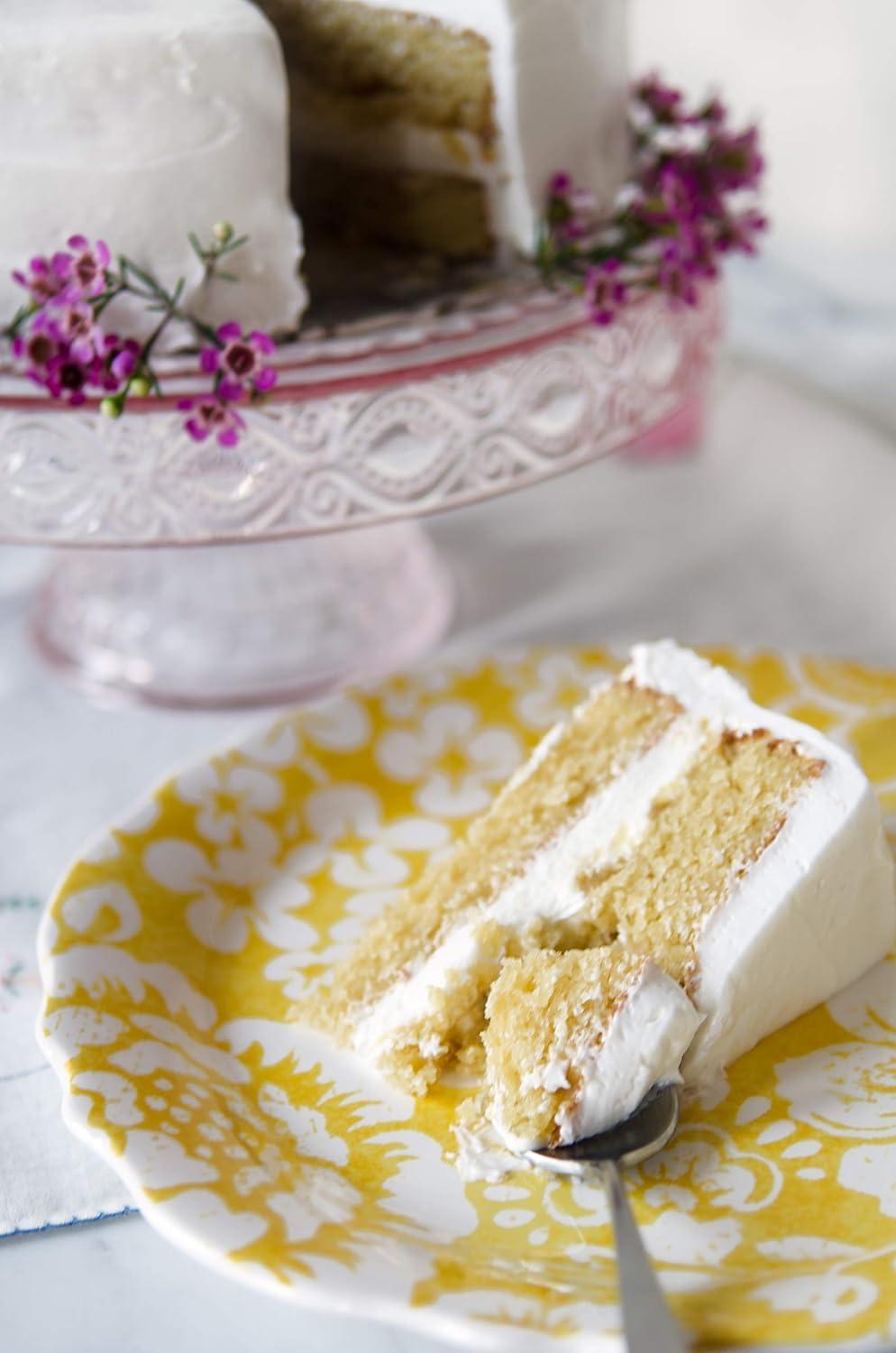 imageBobs Red Mill Organic Coconut Flour 16oz Pack of 4 Non GMO Fair Trade Certified Vegan Keto Friendly Paleo Friendly KosherVO