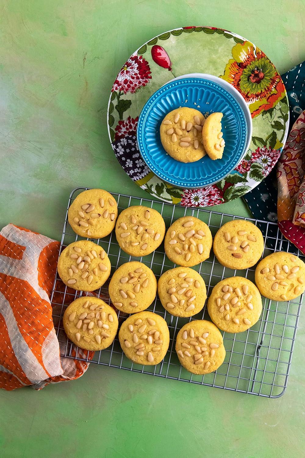 imageBobs Red Mill Organic Corn Flour 22oz Pack of 4 Non GMO Whole Grain Vegan Kosher22 Ounce Pack of 4